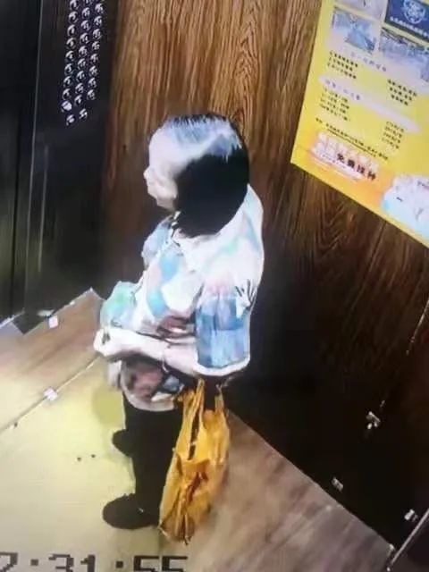  那不勒斯医疗组紧急会诊，金玟哉伤缺两周  