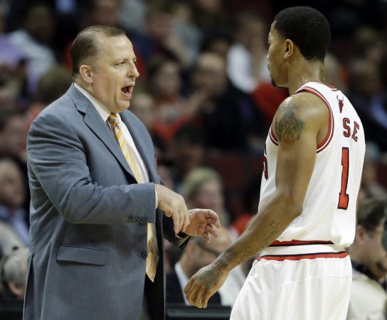  戈贝尔两双加持爵士主场轻取活塞获四连胜  